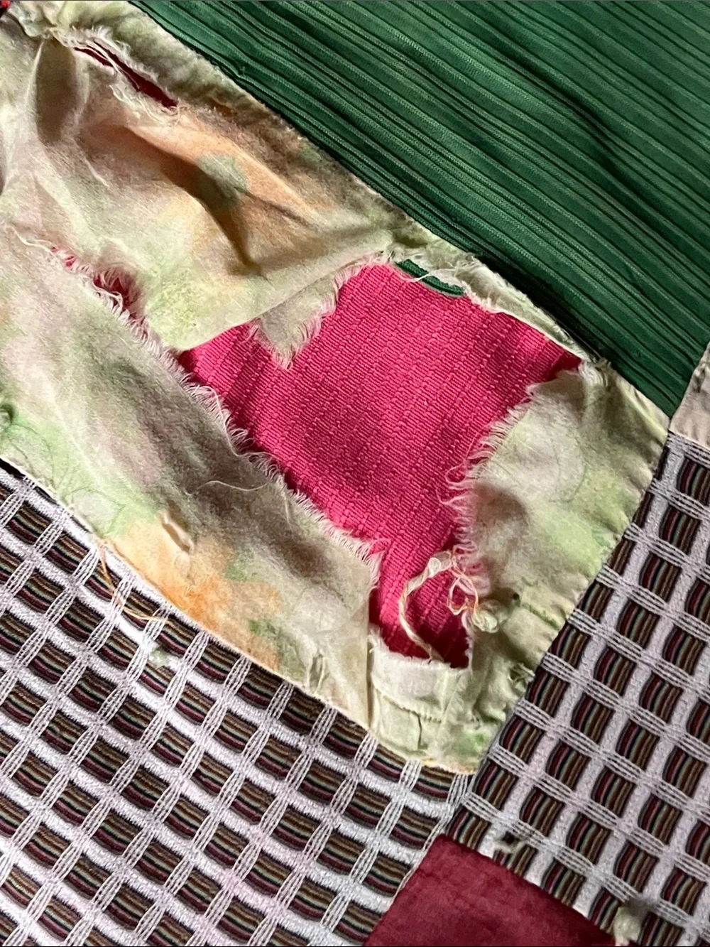 Vintage TLC Patchwork Cotton Quilt - Multicolor Floral & Polka Dot Design
